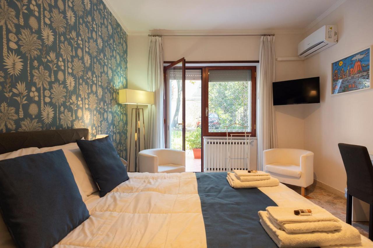 Room 66 Neapel Exterior foto